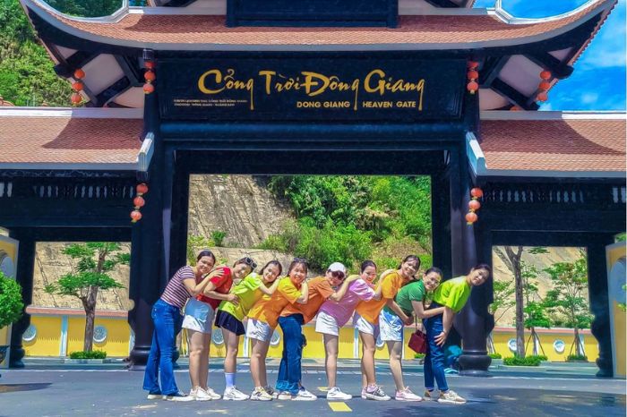 Cổng Trời Đông Giang