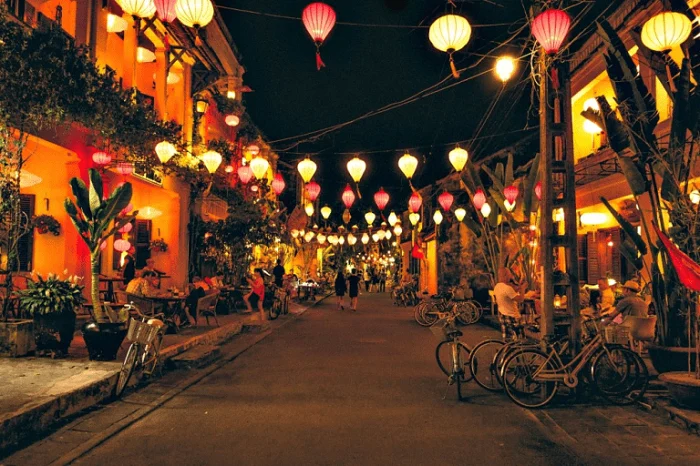 Hội An Về Đêm