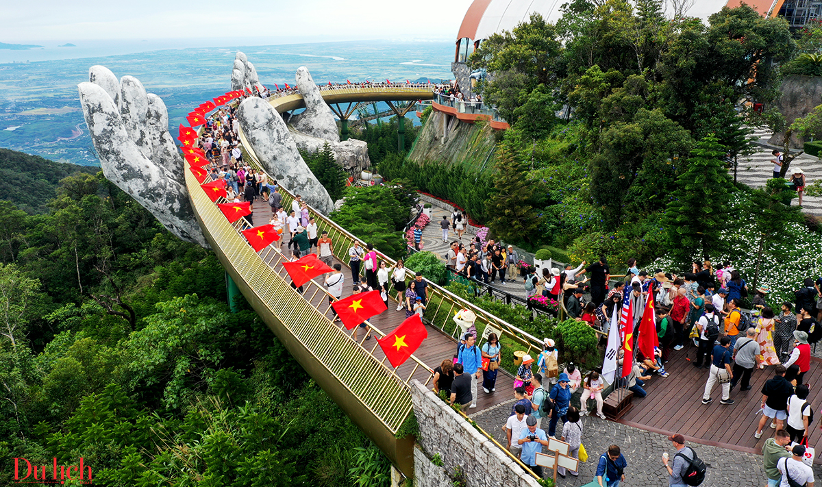 Bà Nà Hills & Cầu Vàng