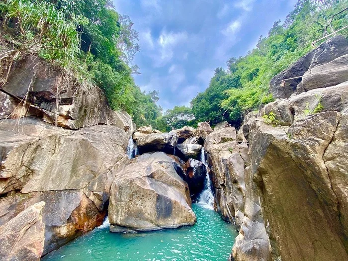 Ba Hồ & Bãi Biển Dốc Lết