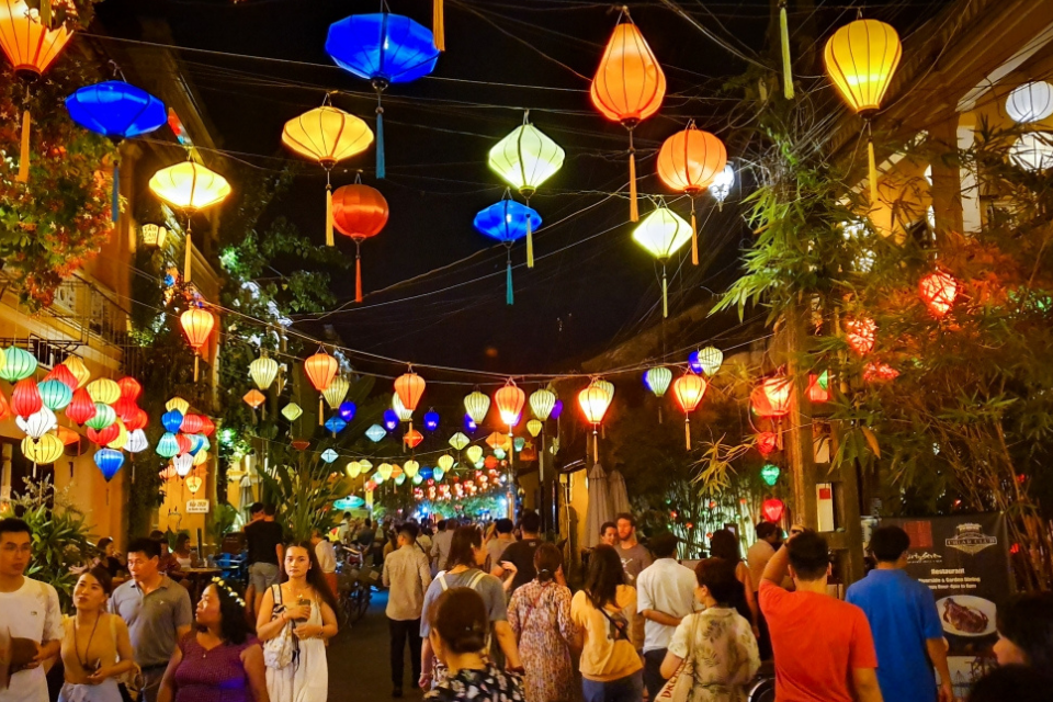 Hội An Về Đêm — ảnh 4